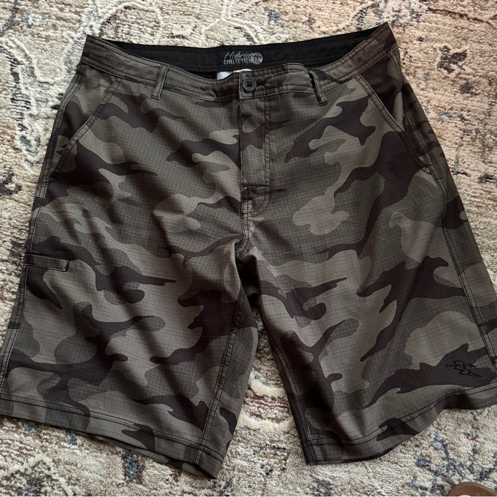 Camo zippered Lightweight Shorts